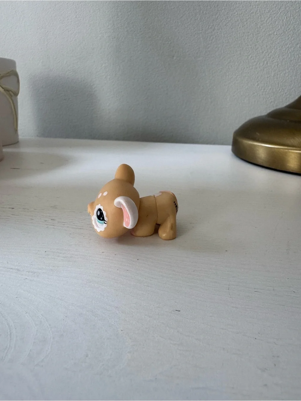Littlest Pet Shop Tan Deer Head with Pink Ear Spots and Blue Eyes